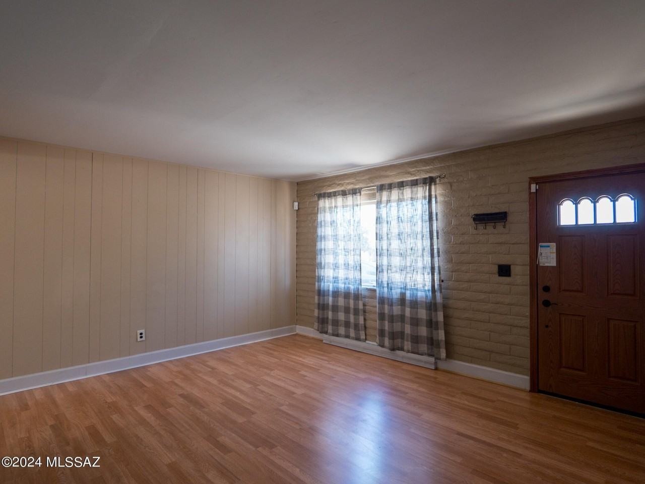 6570 E Nicaragua Dr - Photo 3 of 25