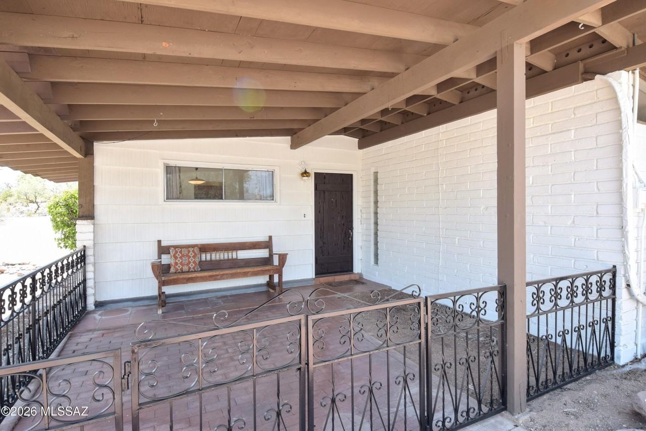 6902 E Big Bear Dr - Photo 5 of 42