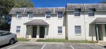 featured image of 2325 W Pensacola St #116