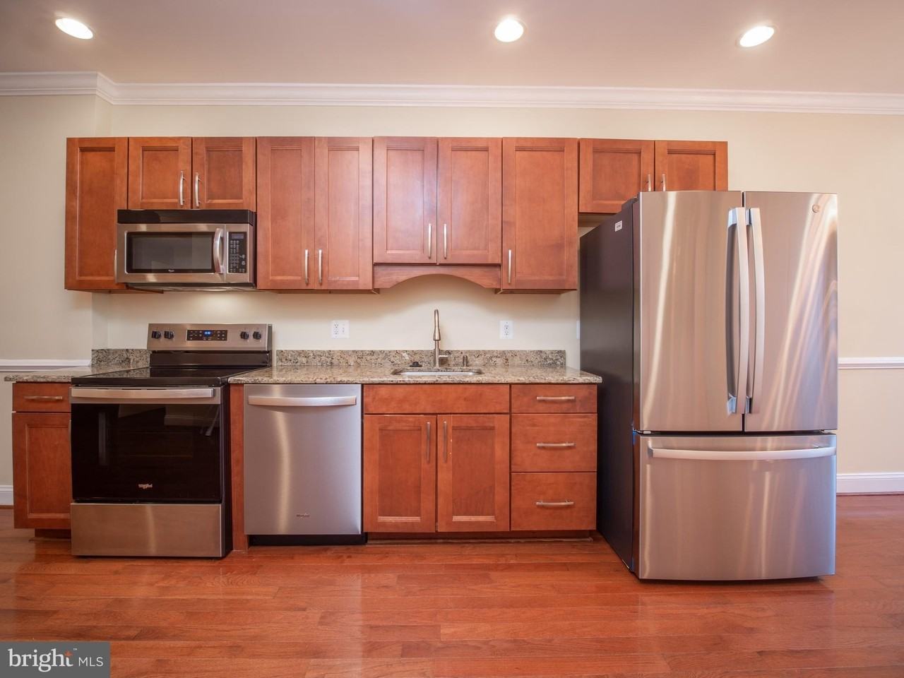 648 Newton Pl Nw #2 - Photo 4 of 21