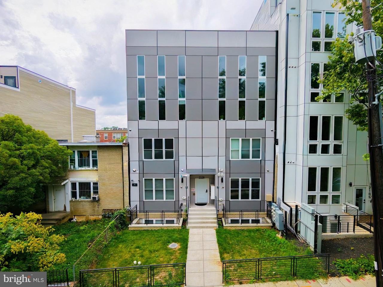 2109 M St Ne #4 - Photo 2 of 18