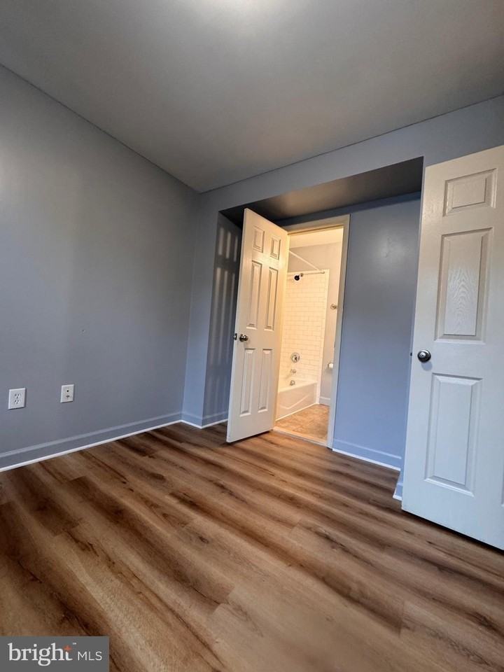 1716 W Virginia Ave Ne #102 - Photo 6 of 17