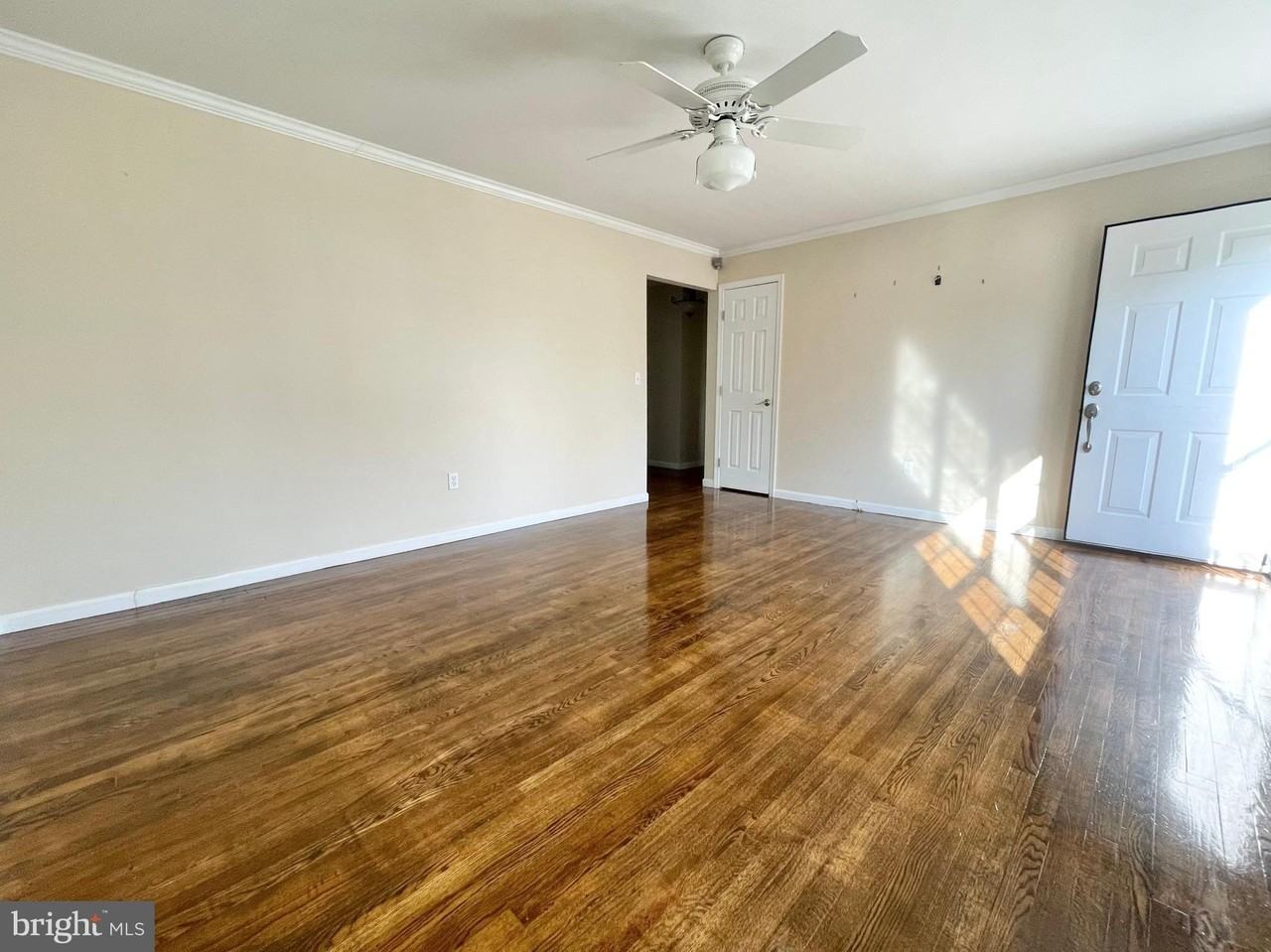 19 Hickory Ln - Photo 5 of 23