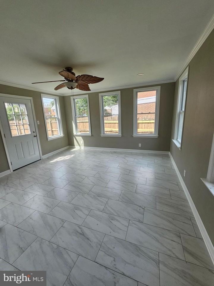 132 Devonshire Rd - Photo 7 of 13