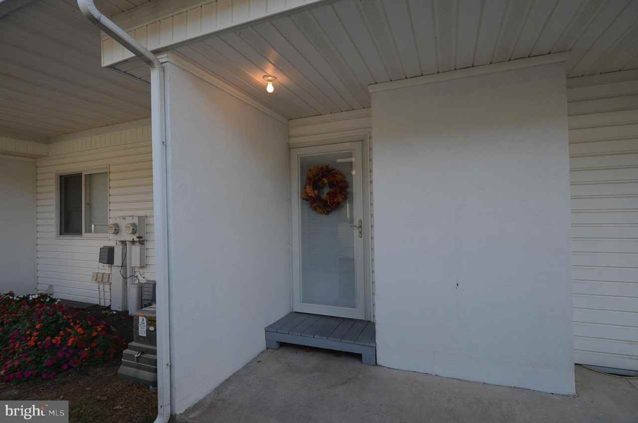 903 Houston Dr #903 - Photo 2 of 18