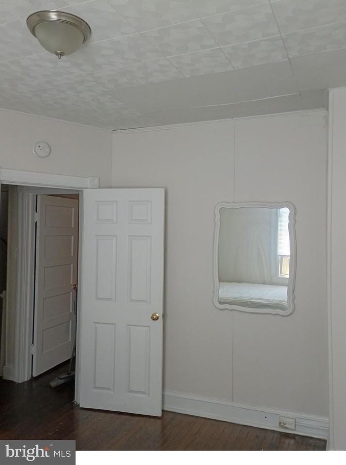 2429 Washington Blvd - Photo 3 of 4