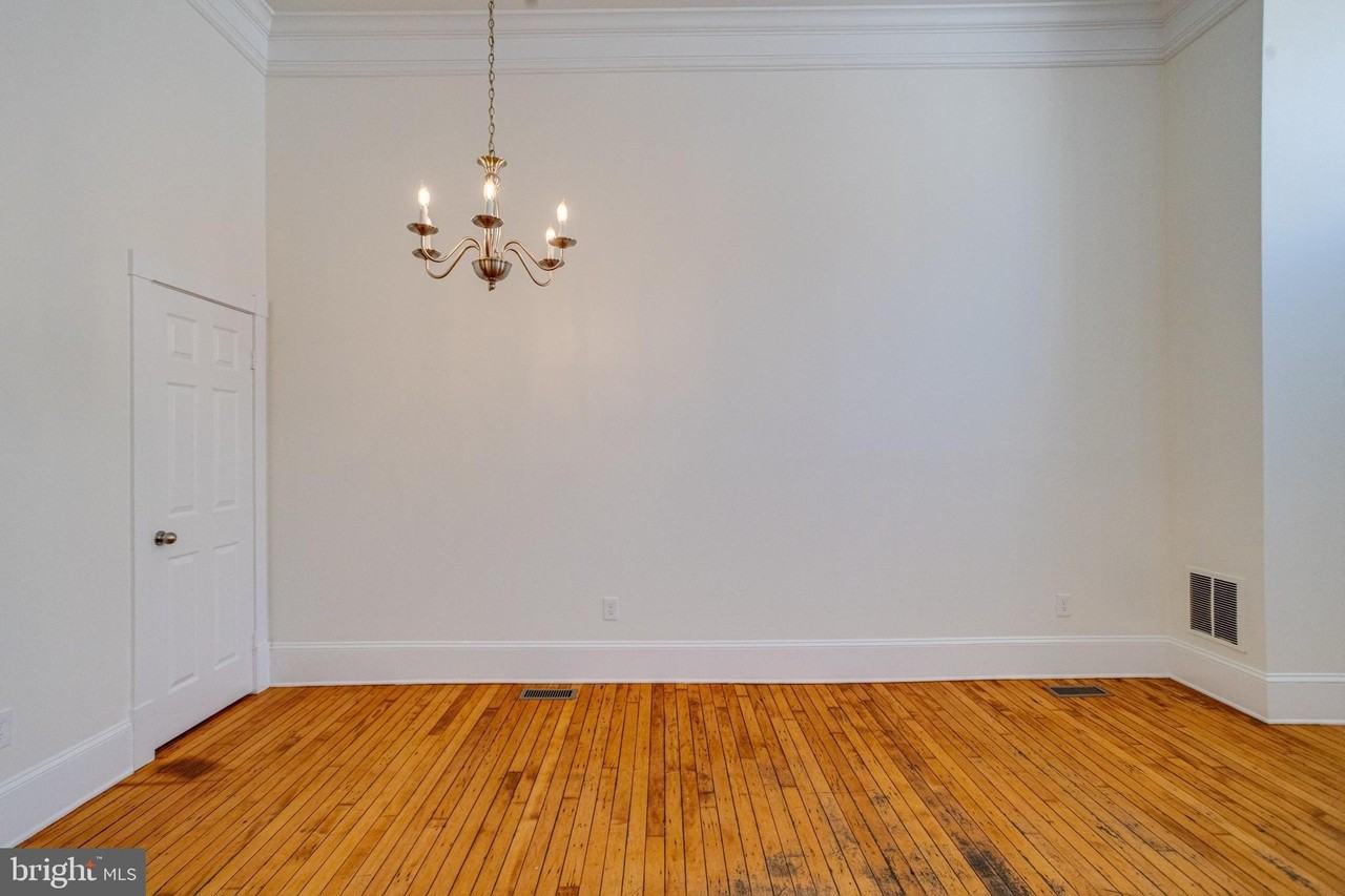 821 S Sharp St - Photo 6 of 32