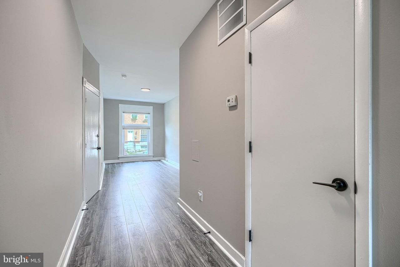 616 S Lehigh St - Photo 6 of 19