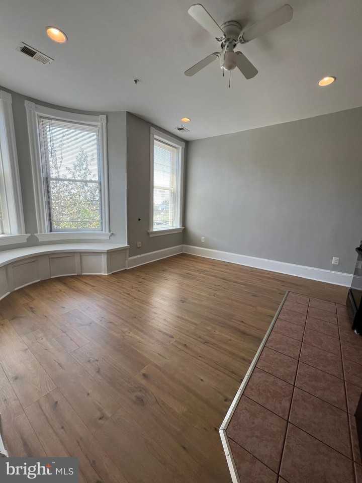 30 E 25th St #2F - Photo 5 of 6