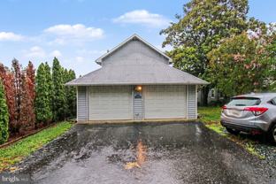 1702 Oakfield Ave - Photo 1 of 1