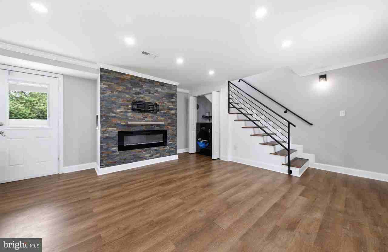3524 Meadowside Rd - Photo 7 of 50