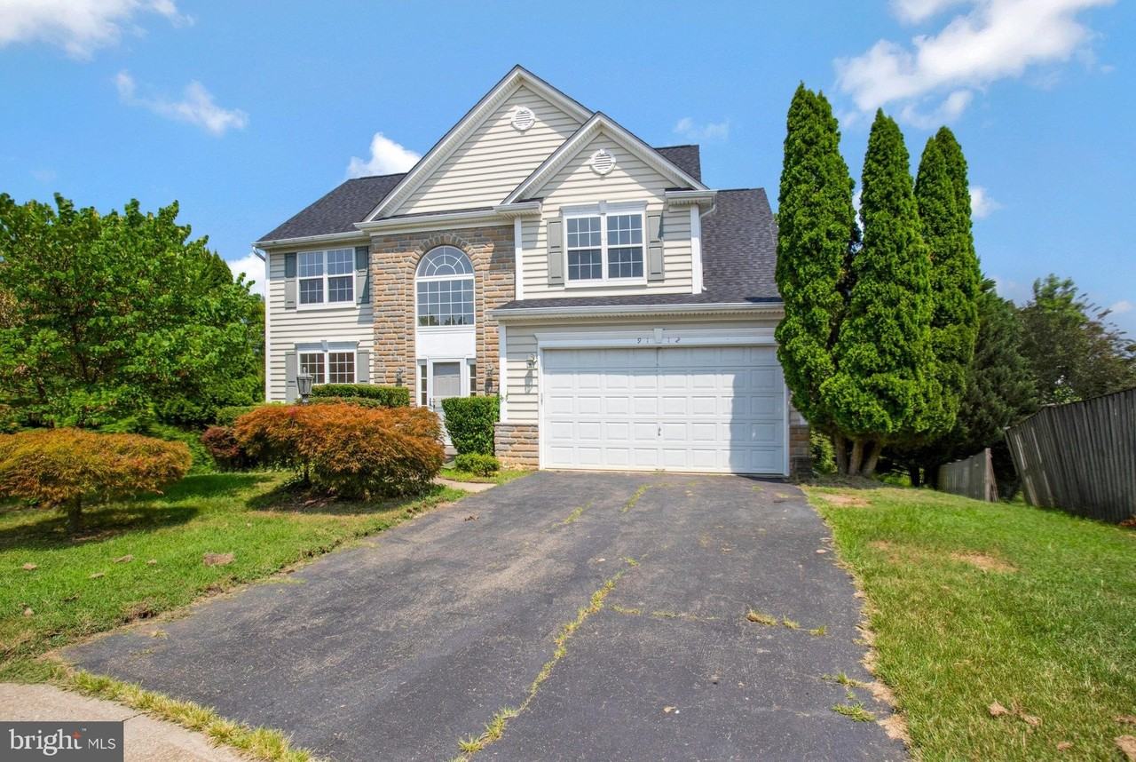 9112 Granite Ct - Photo 6 of 50