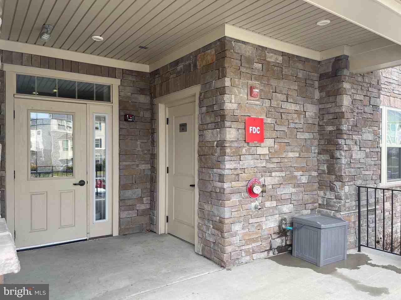 5742 Meadowood St #202 - Photo 5 of 18