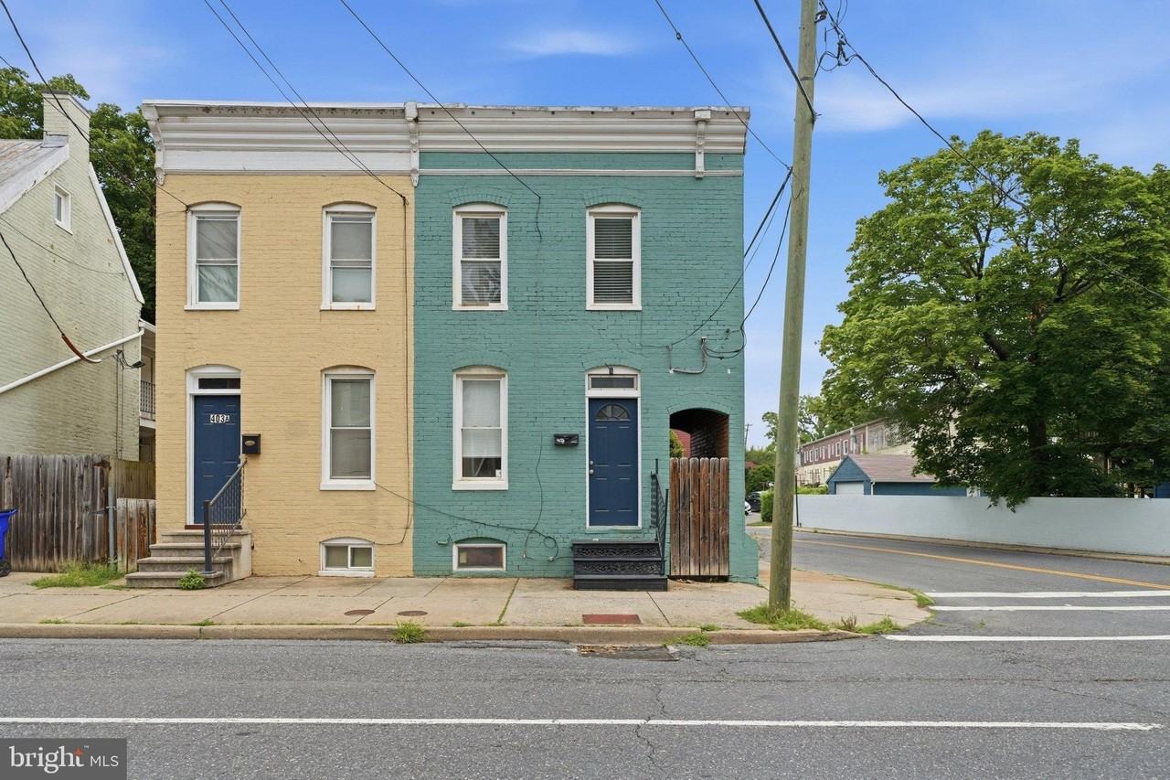 403 W South St