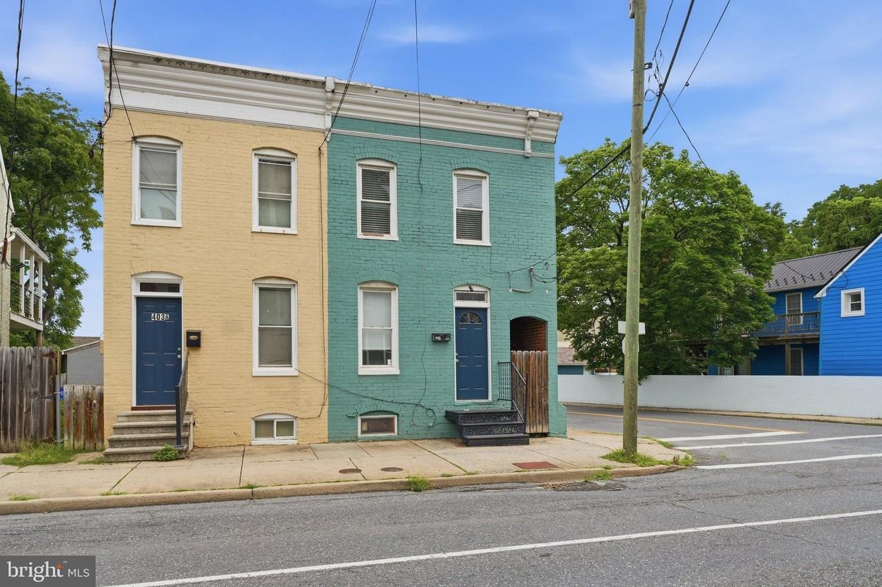 403 W South St - Photo 2 of 43