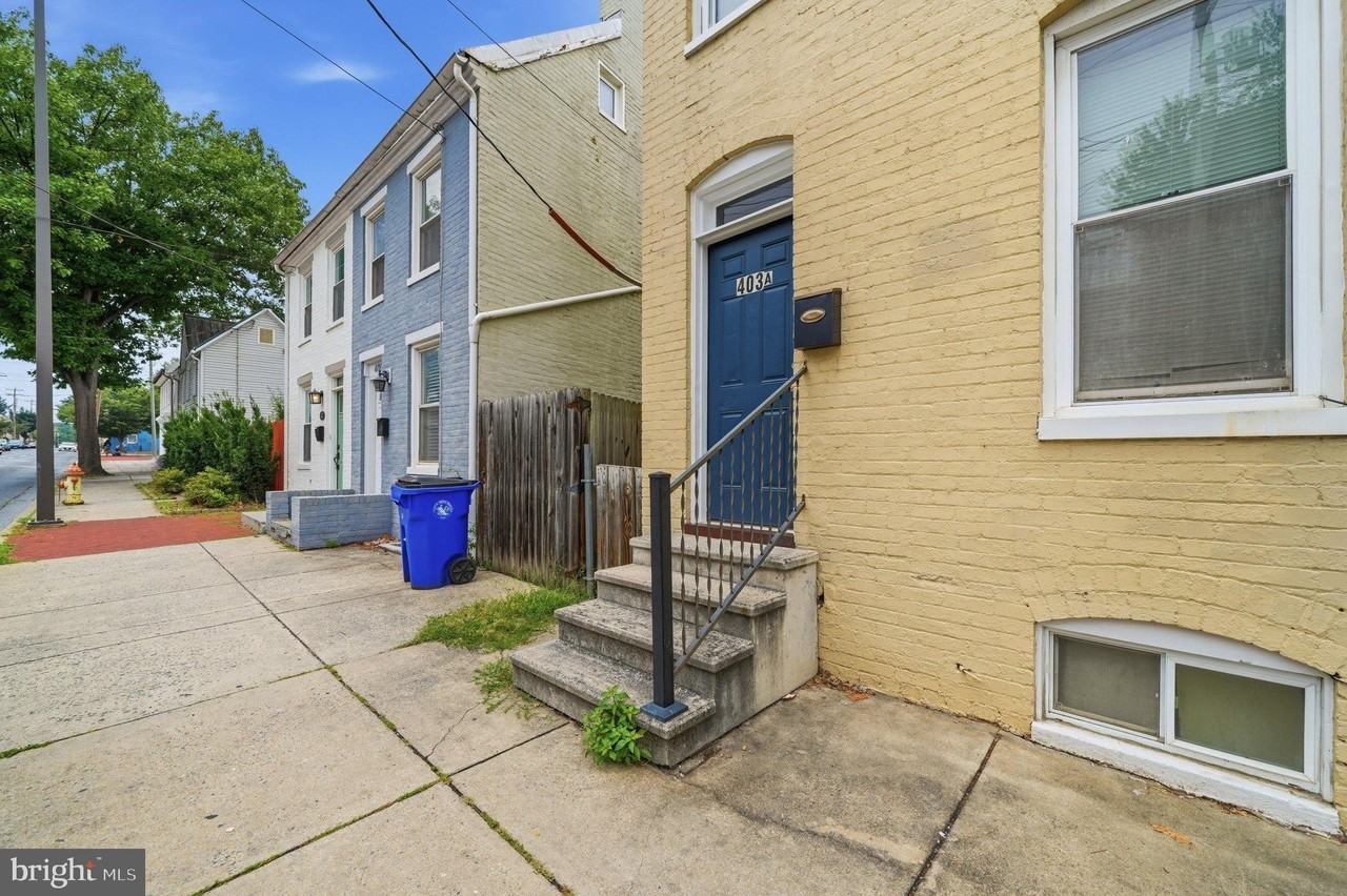403A W South St - Photo 4 of 37