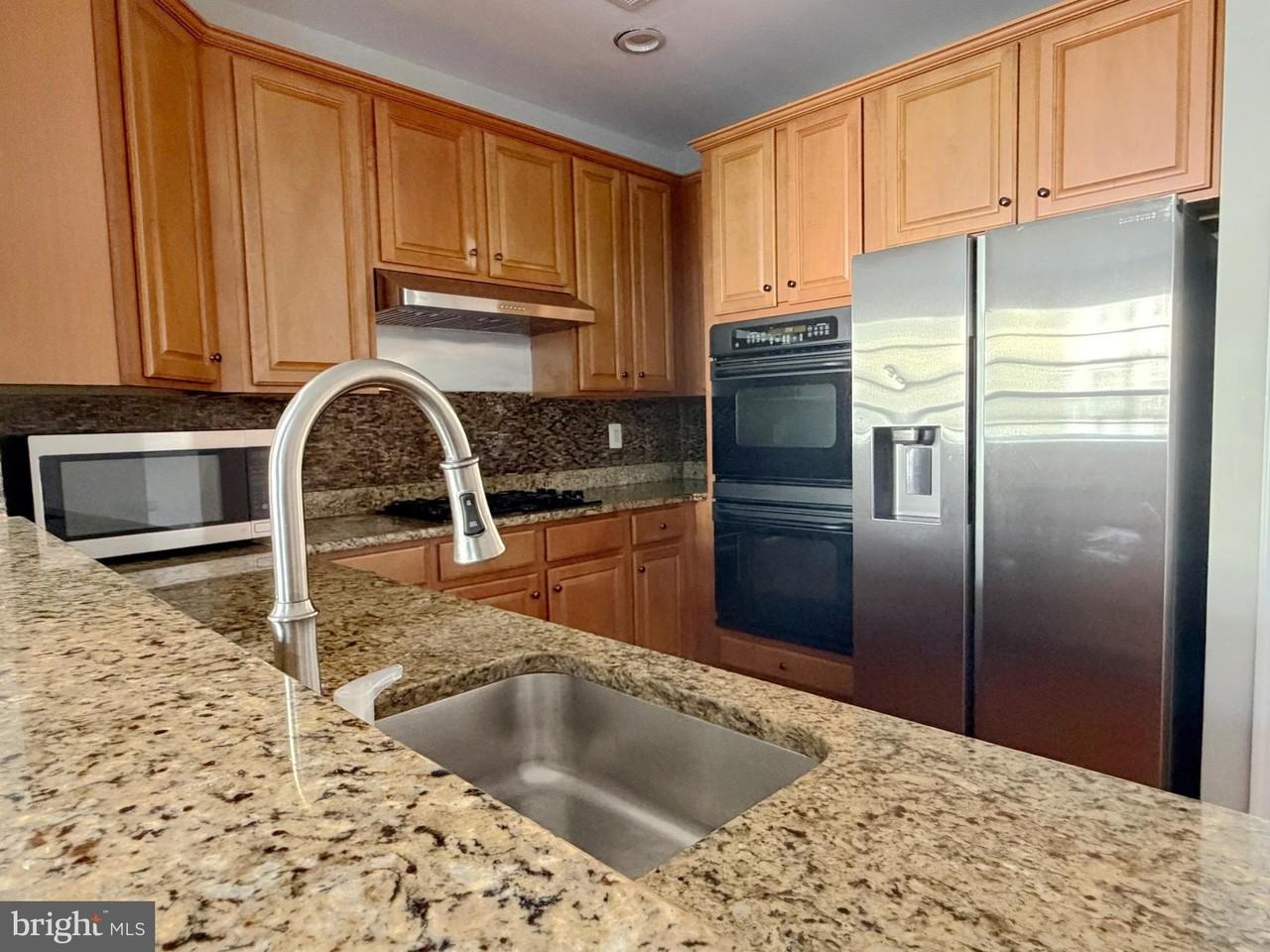 3530 Connor Pl - Photo 5 of 36
