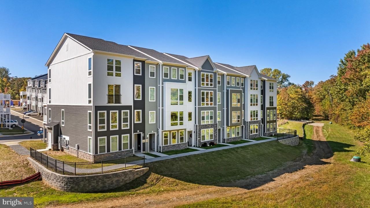 900 Gilbert Rd #3613B