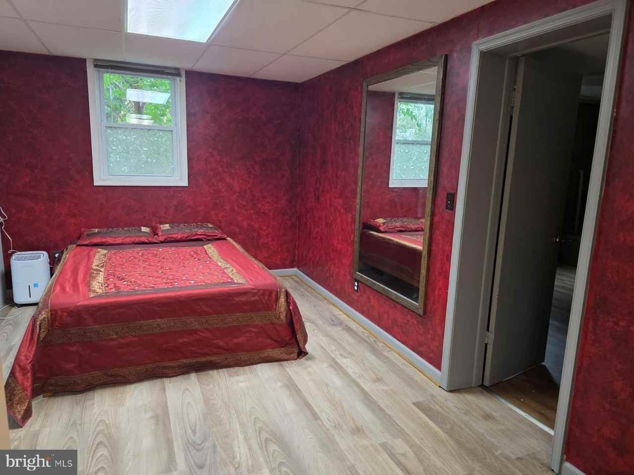401 Stonington Rd - Photo 3 of 16