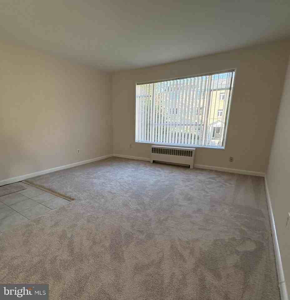 10403 Montrose Ave #201 - Photo 5 of 28