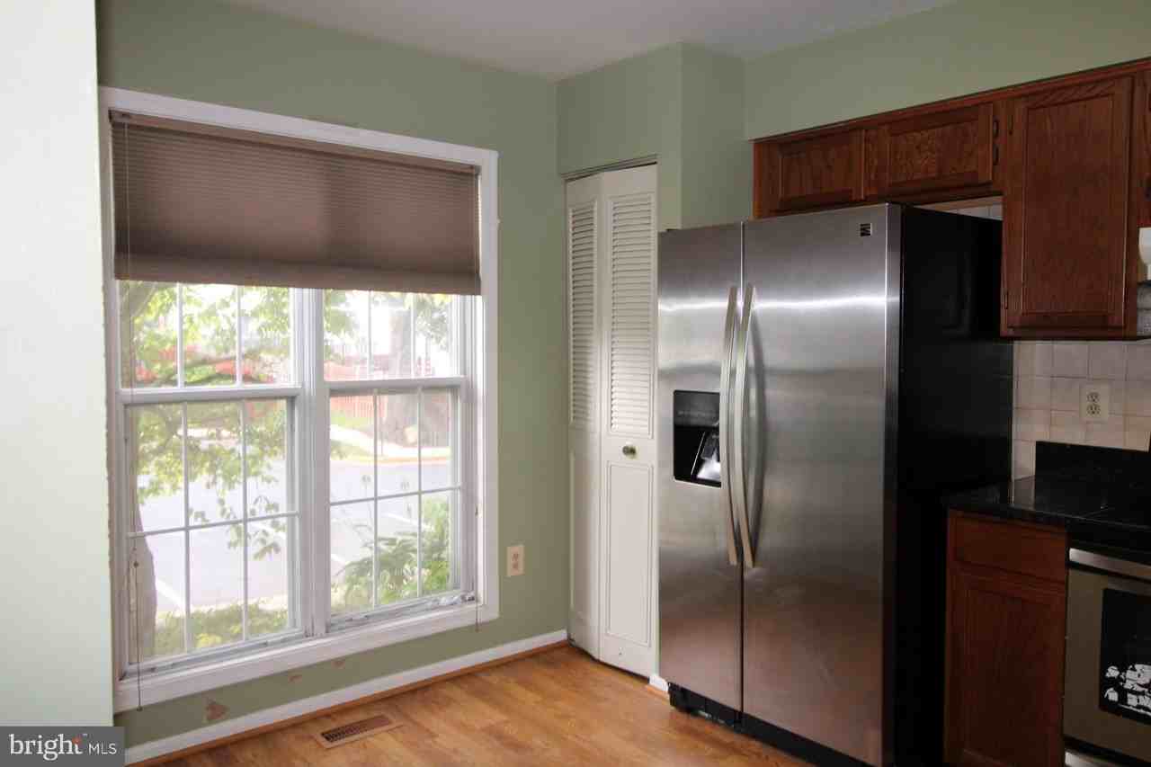 11518 Brundidge Ter - Photo 3 of 21