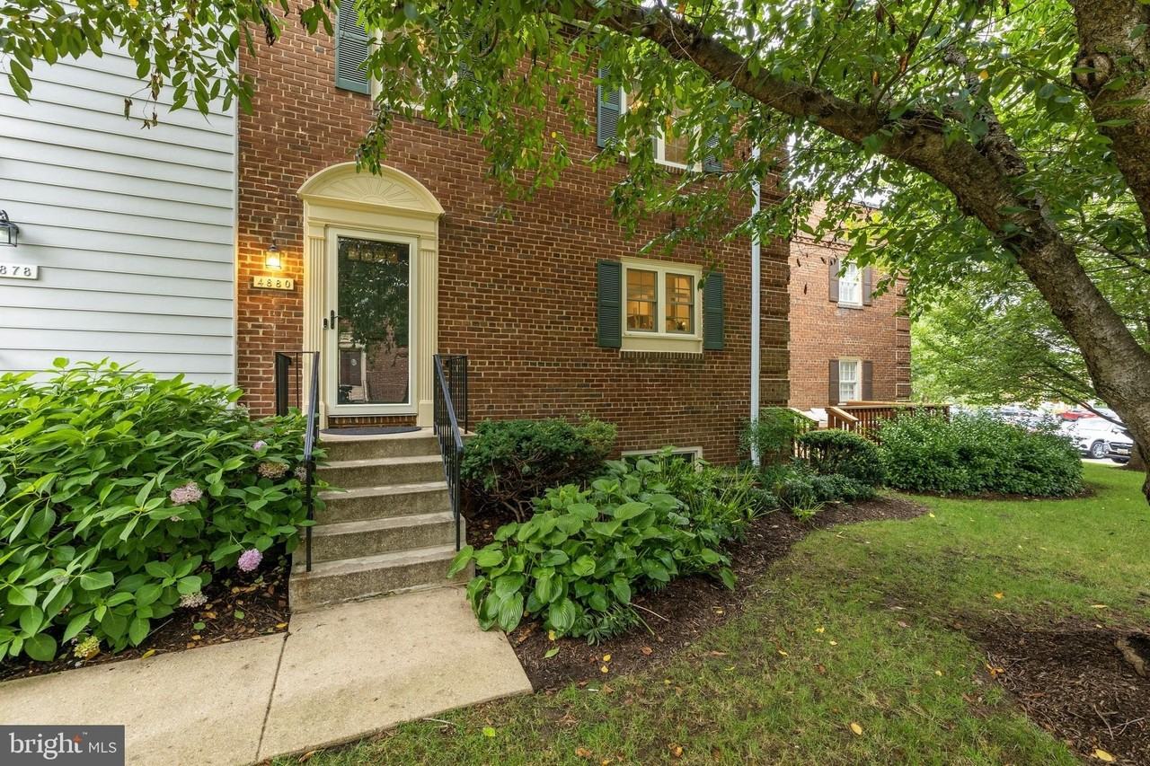 4880 Chevy Chase Dr #133 - Photo 3 of 43