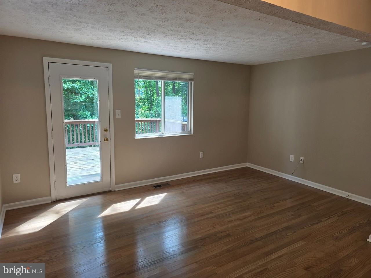 19136 Partridge Wood Dr - Photo 4 of 45