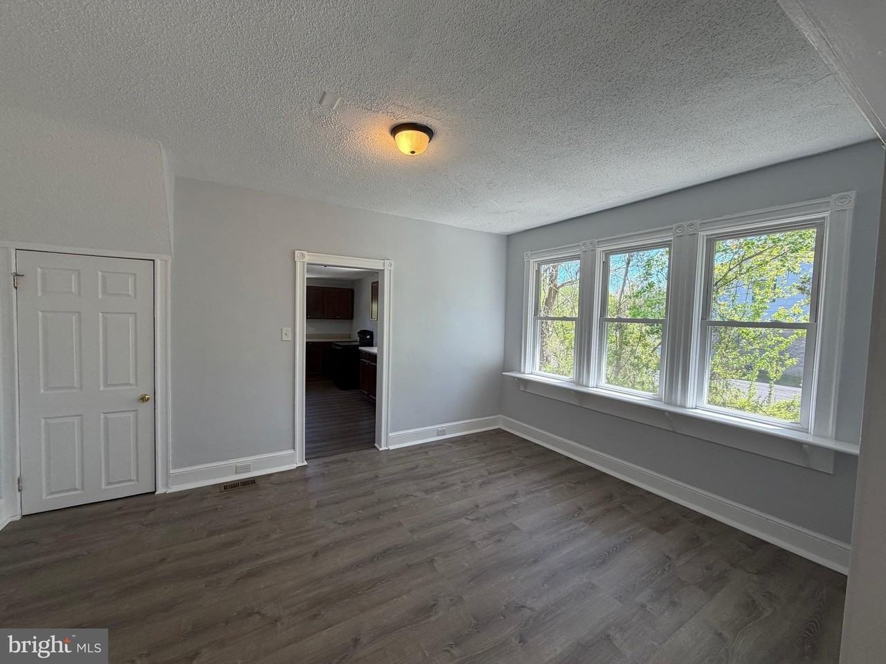 705 W White Horse Pike - Photo 5 of 17