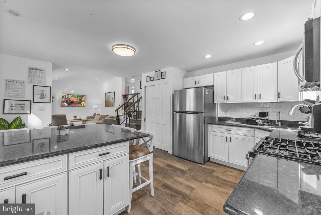 191 Lakeshore Dr - Photo 6 of 38