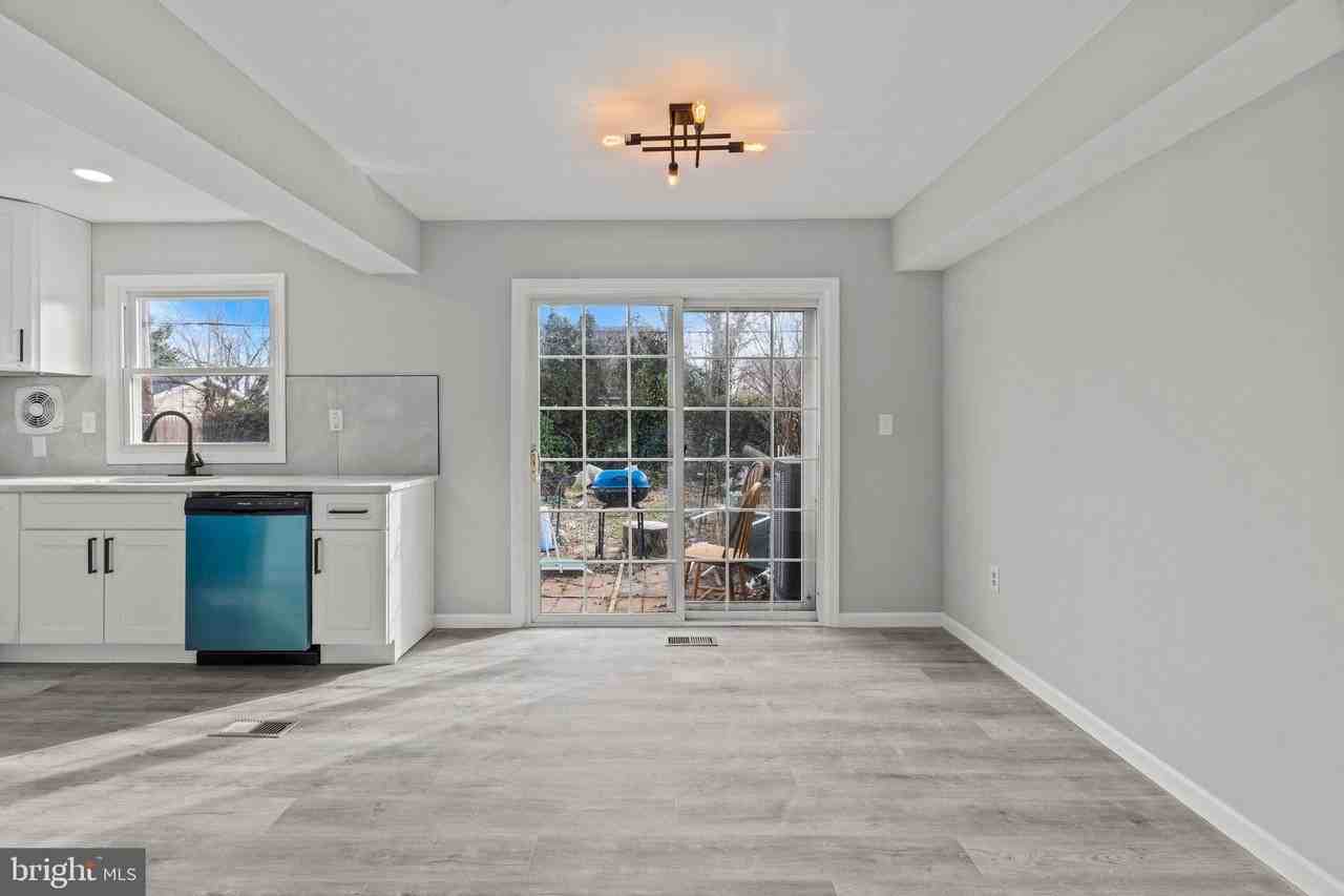 48 Marboro Ln - Photo 5 of 22