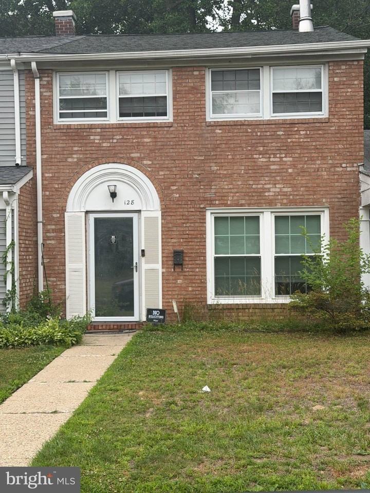 128 Rockland Dr - Photo 2 of 14
