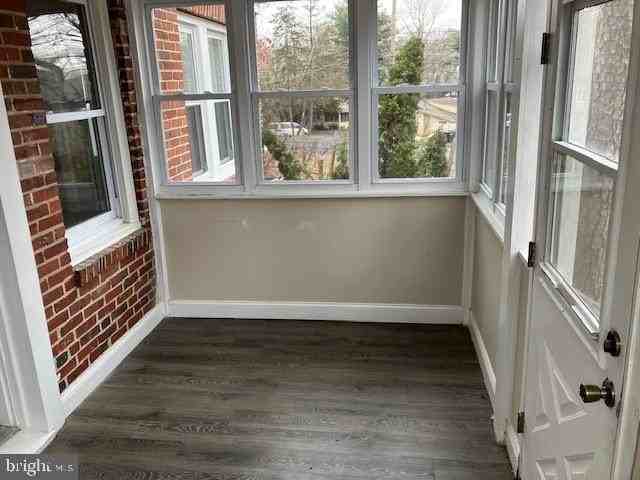 45 W Lakeshore Dr - Photo 3 of 11