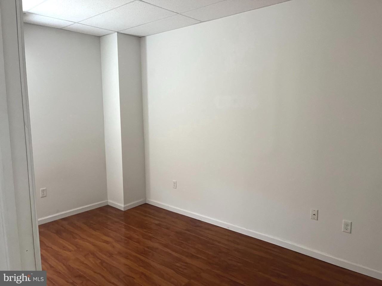 805 W Atlantic Ave #C - Photo 3 of 5