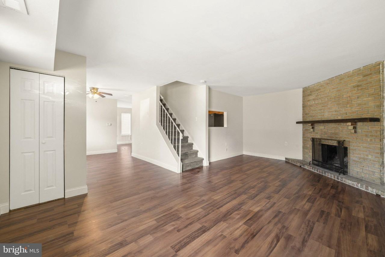 909 Timber Creek Rd - Photo 2 of 23