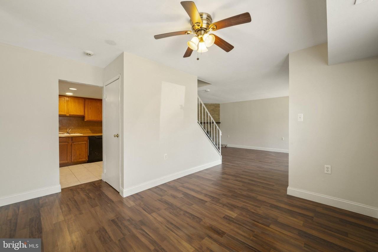 909 Timber Creek Rd - Photo 5 of 23