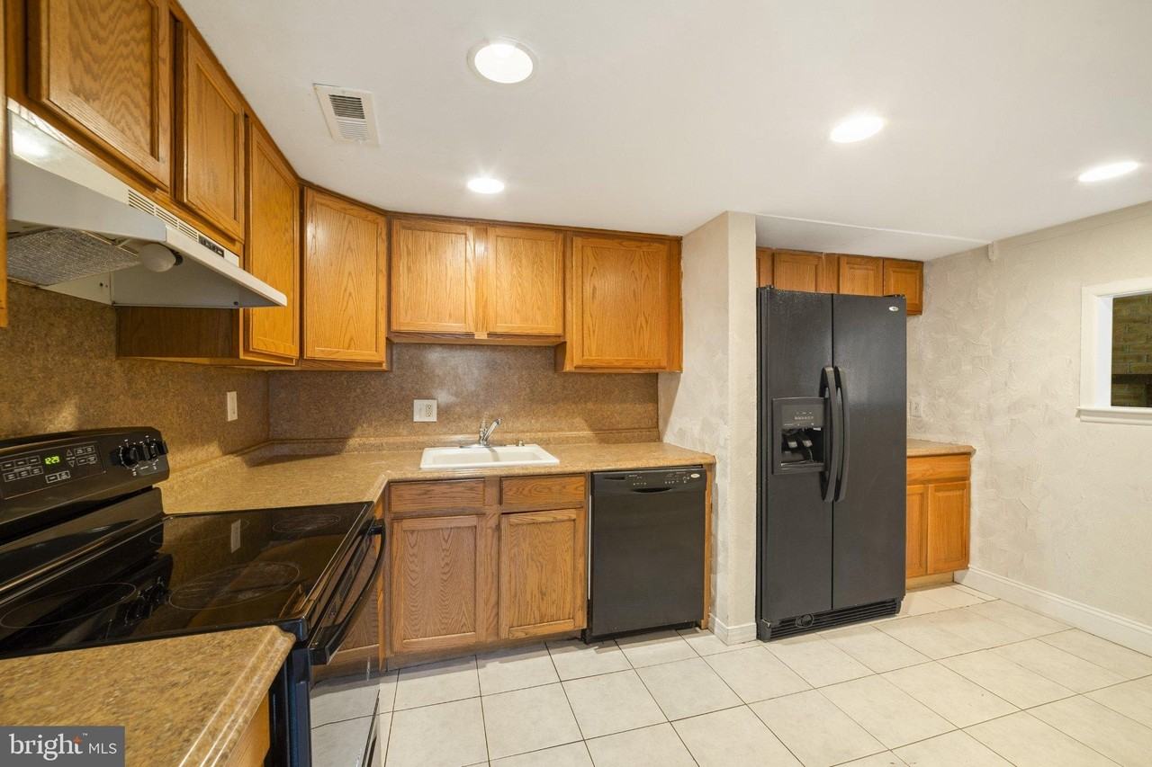 909 Timber Creek Rd - Photo 7 of 23
