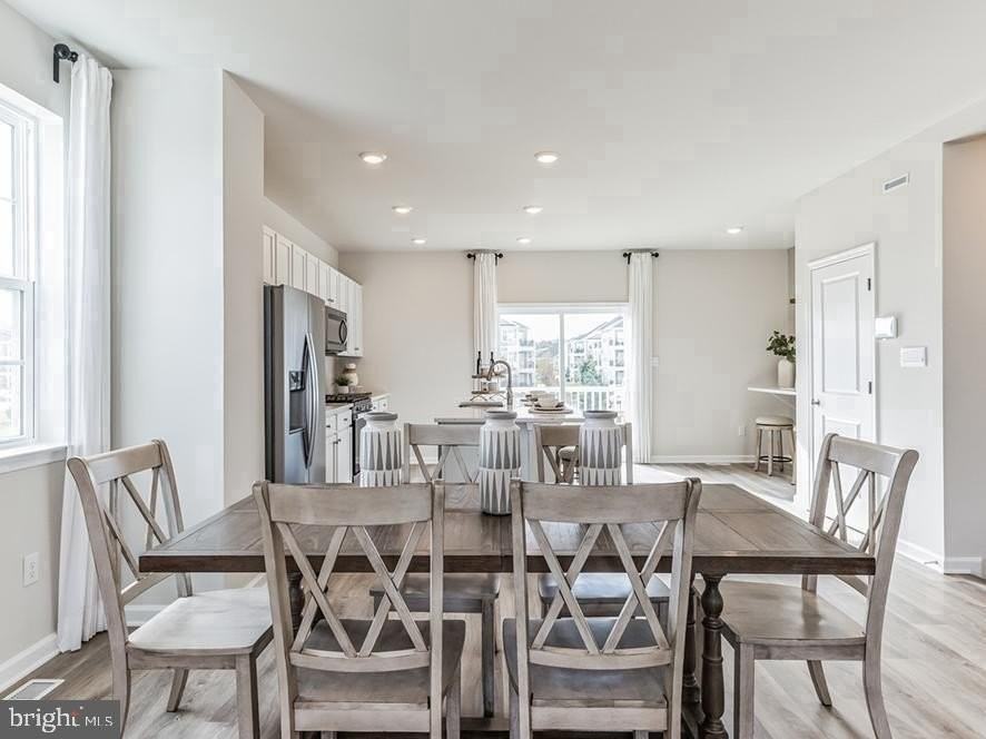 260 Macoun Way - Photo 3 of 11
