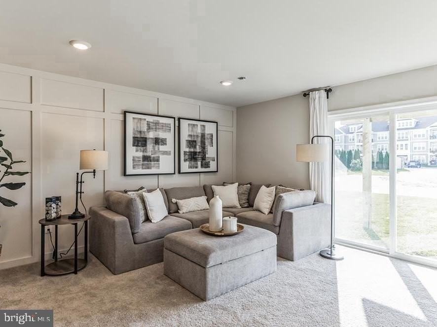 260 Macoun Way - Photo 6 of 11