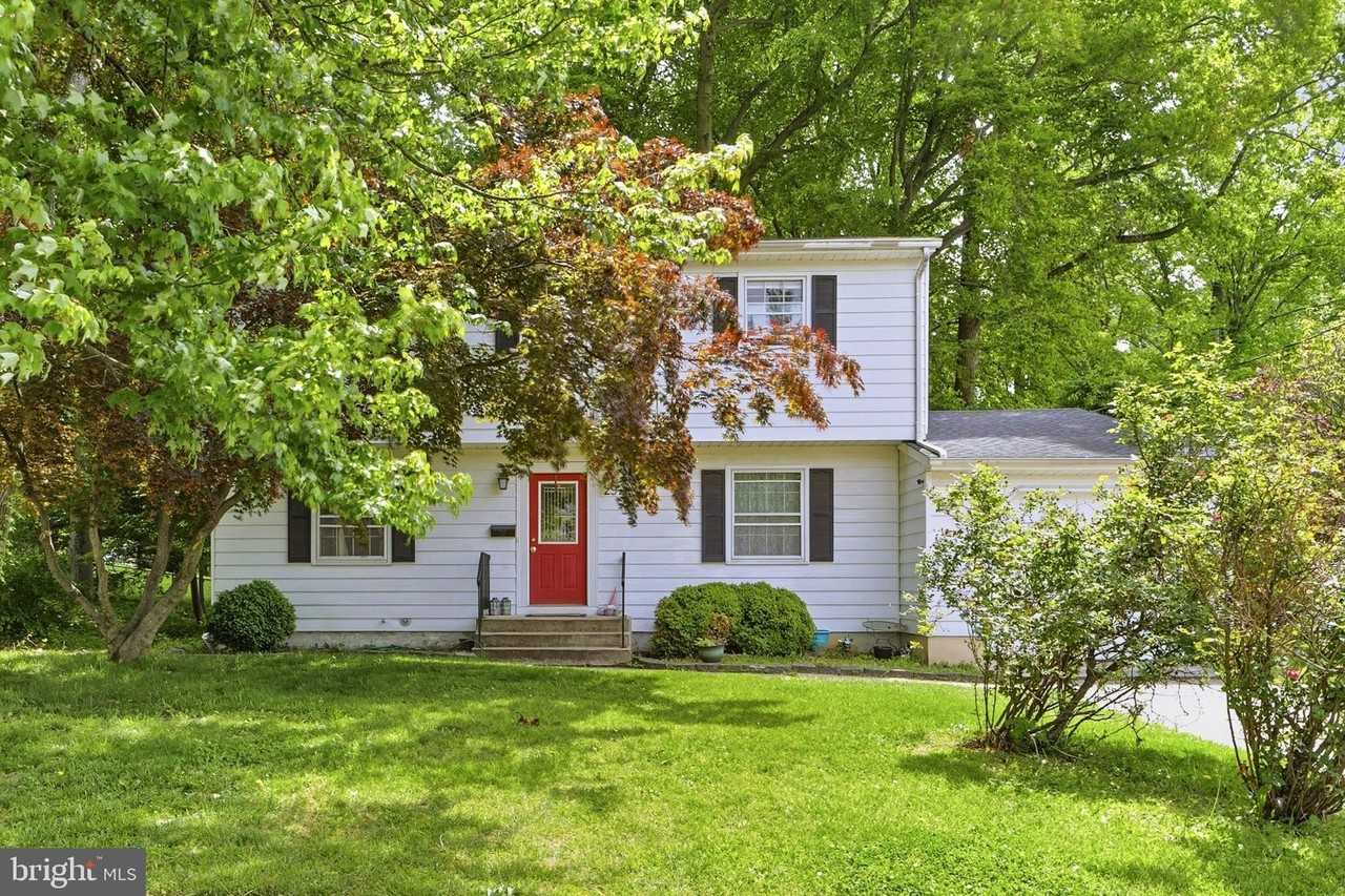 292 Glenn Ave - Photo 2 of 26