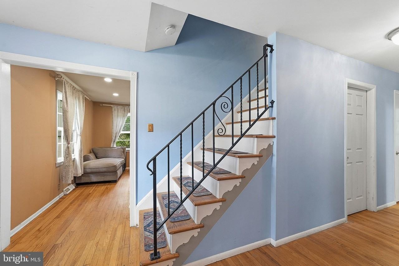 292 Glenn Ave - Photo 5 of 26