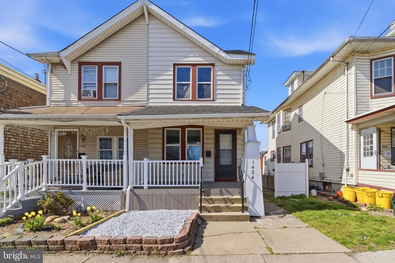 1424 Hamilton Ave - Photo 2 of 17