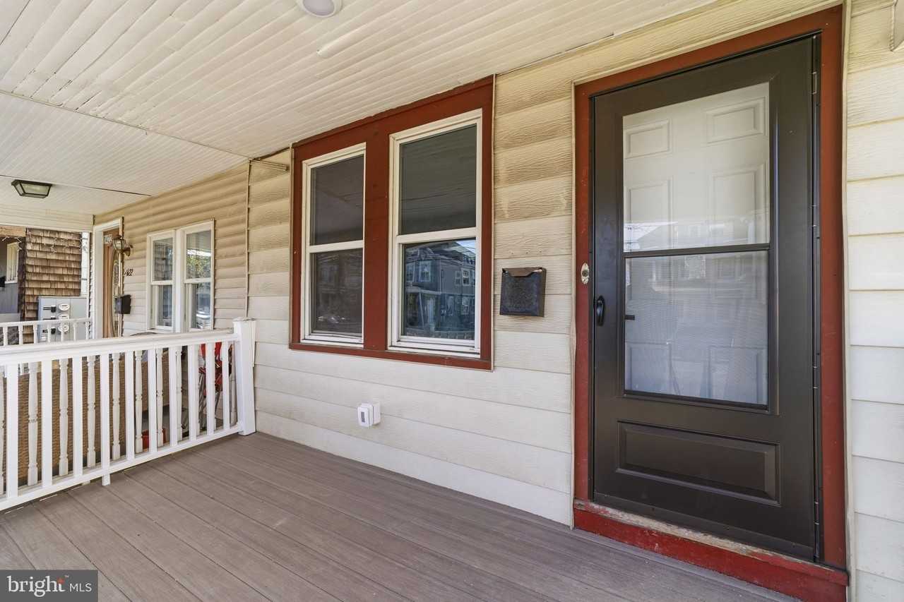 1424 Hamilton Ave - Photo 3 of 17