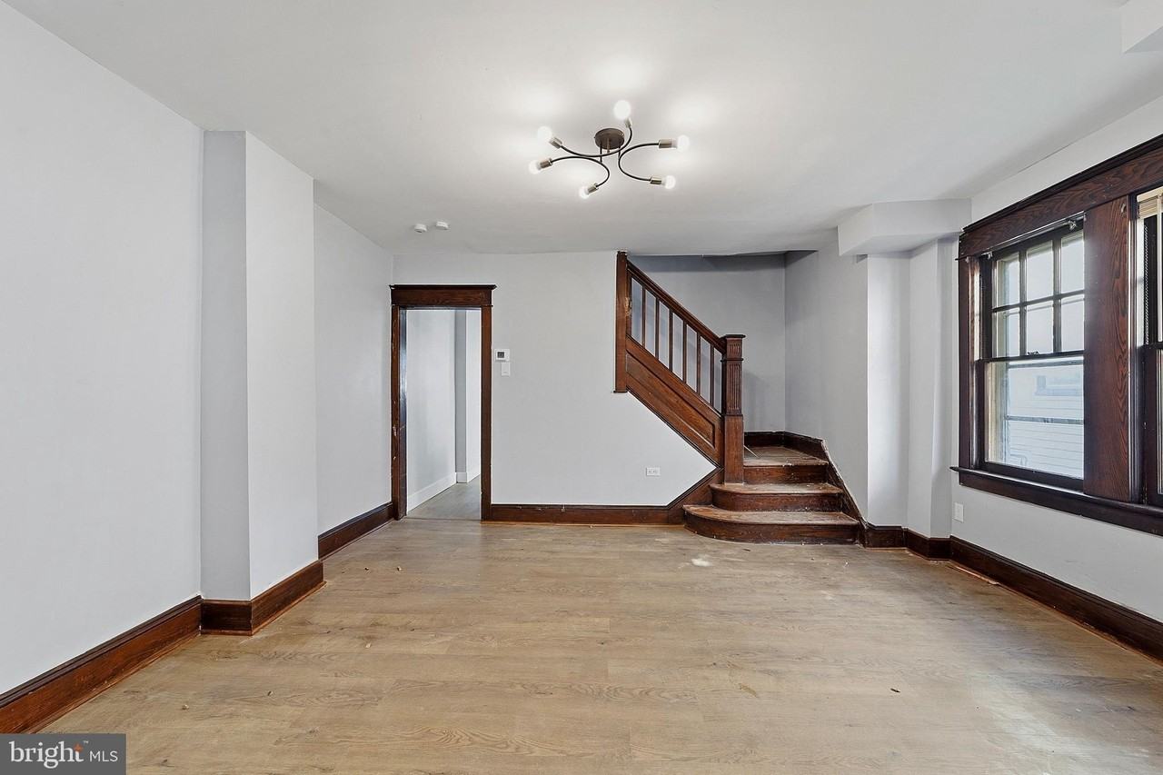 1424 Hamilton Ave - Photo 4 of 17