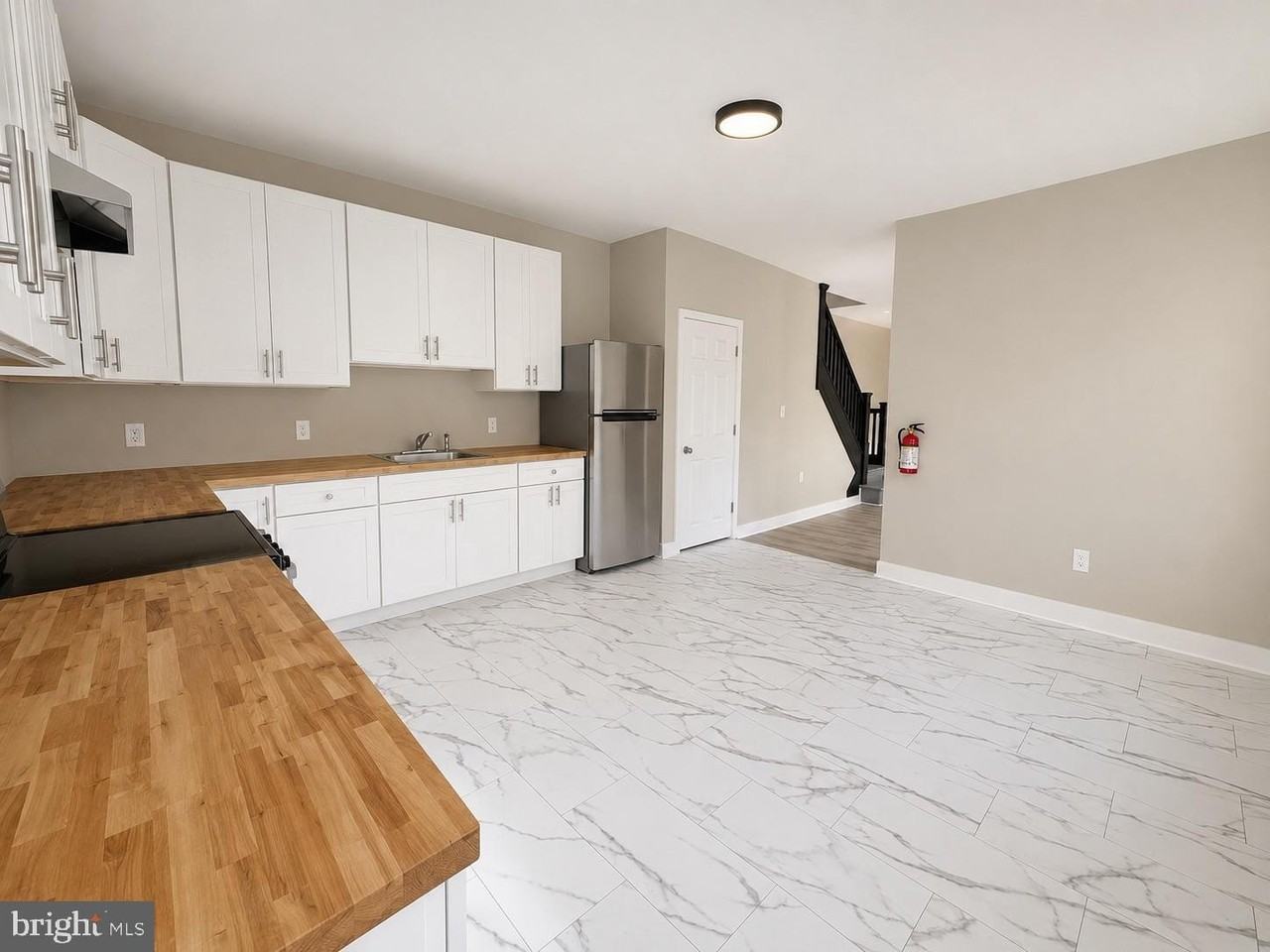 28 N Anderson St - Photo 3 of 8