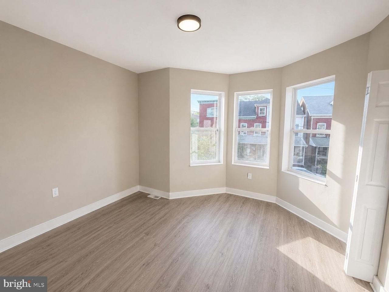 28 N Anderson St - Photo 6 of 8