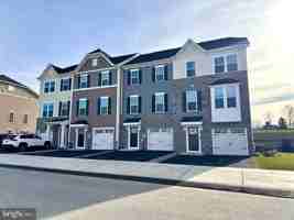 featured image of 66 Glory Maple Ln