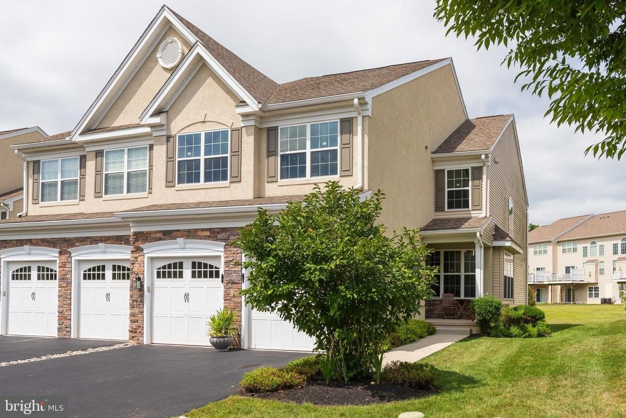 2604 Rockledge Ct - Photo 2 of 44