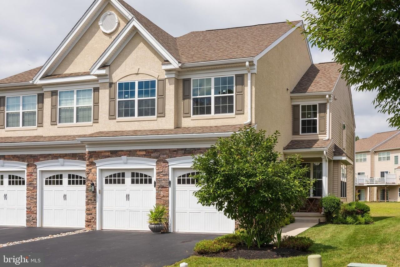 2604 Rockledge Ct - Photo 4 of 44