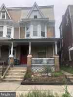 featured image of 1342 State St #2R