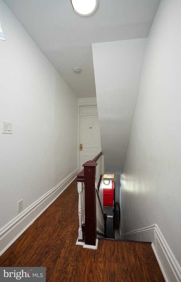1342 State St #2R - Photo 6 of 17